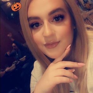 Meet your Posher, Aliya